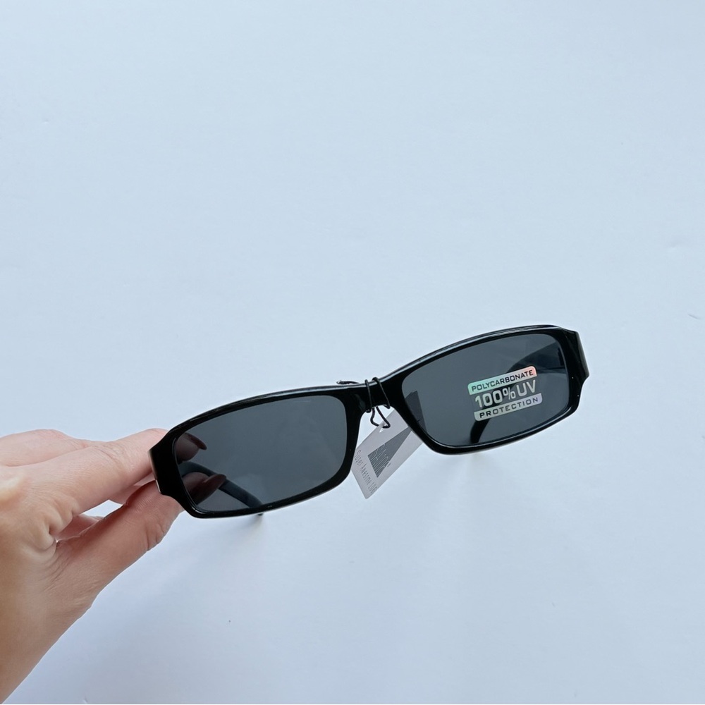 CLASSIC SUNGLASSES - Picture 2 of 3